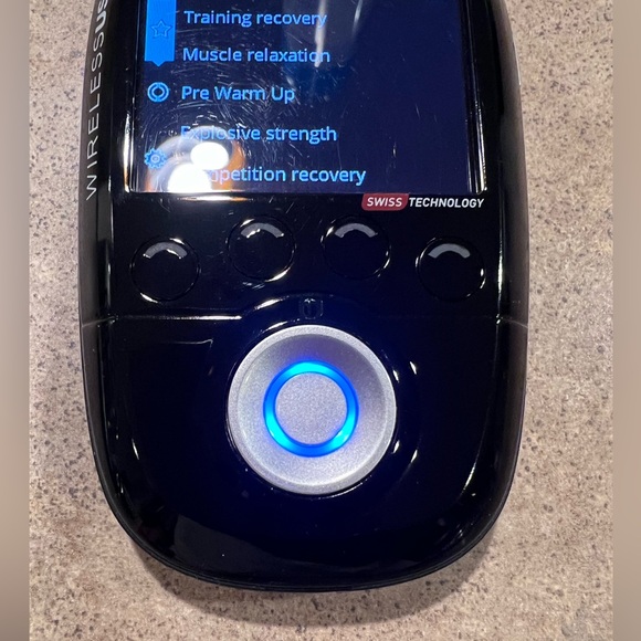 Compex 25331 Wireless USA 2.0 Muscle Stimulator with Charging Cable - Tested - Picture 4 of 8